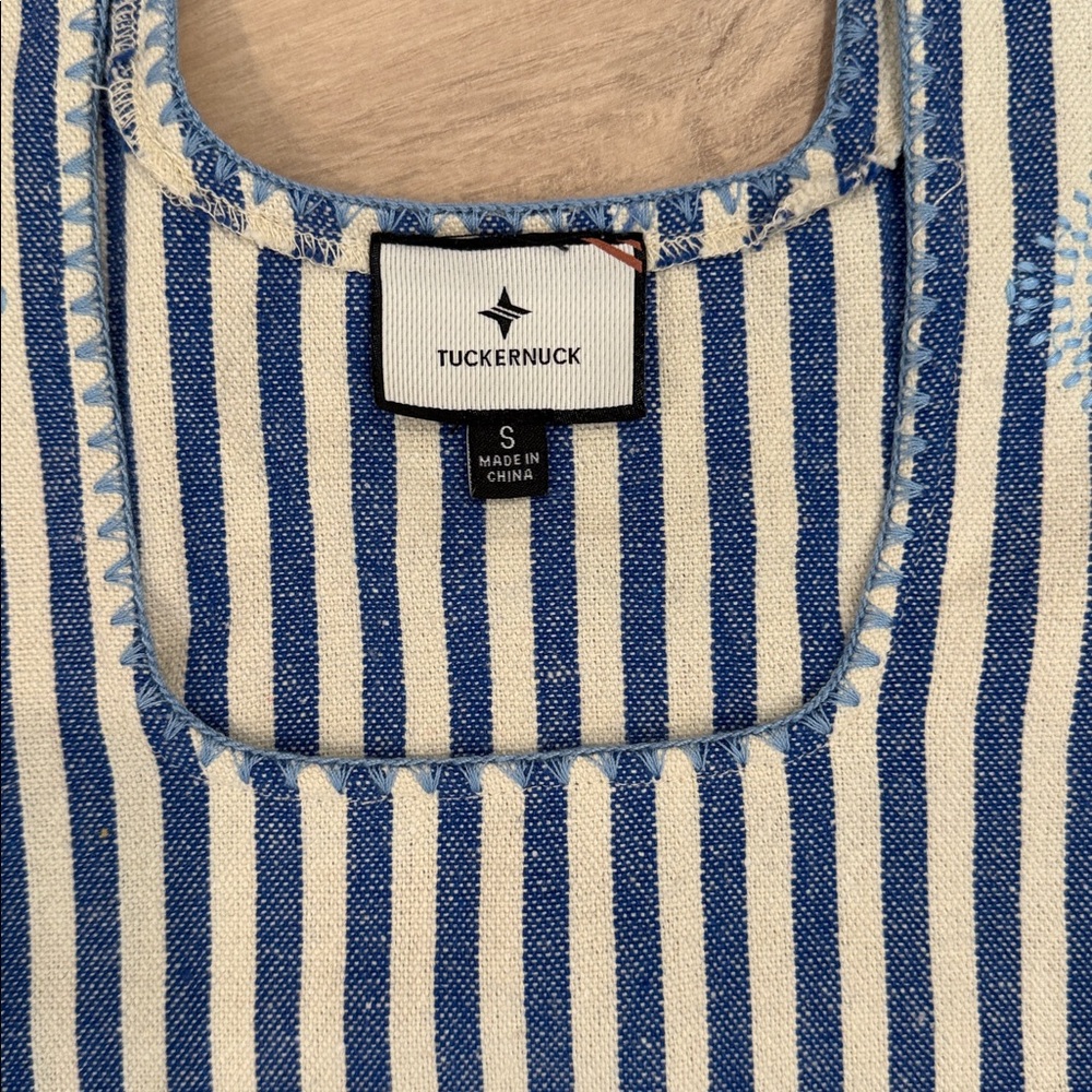 Tucker buck Blue Stripe Mini Sullivan Embroidered Canvas Caftan size small - Picture 2 of 5